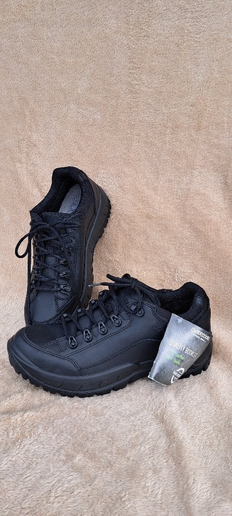 Lowa Renegade Lo, maat 36, Lowa, Zwart, Nieuw, Wandelschoenen
