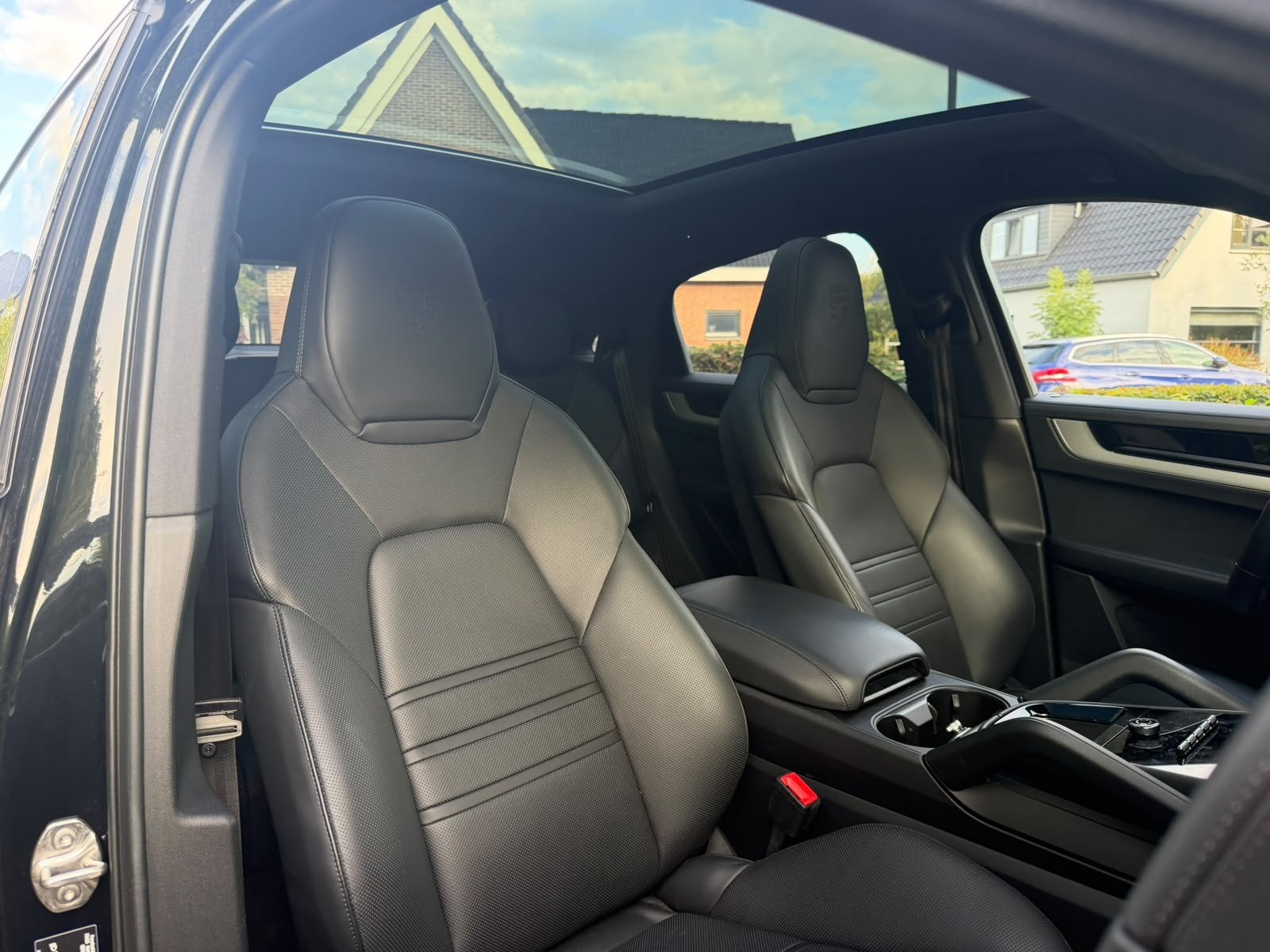 Porsche Cayenne Coupé 3.0 E-Hybrid / BTW / Sport Design / P, Automaat, 2995 cc, Zwart, Leder