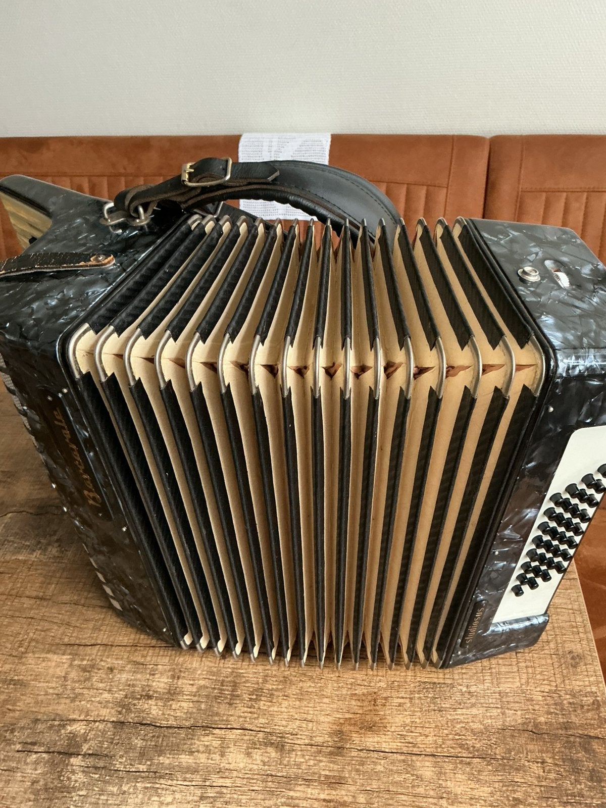 Barcarole accordeon, Muziek en Instrumenten, Overige merken, Gebruikt, 32-bas, Met koffer