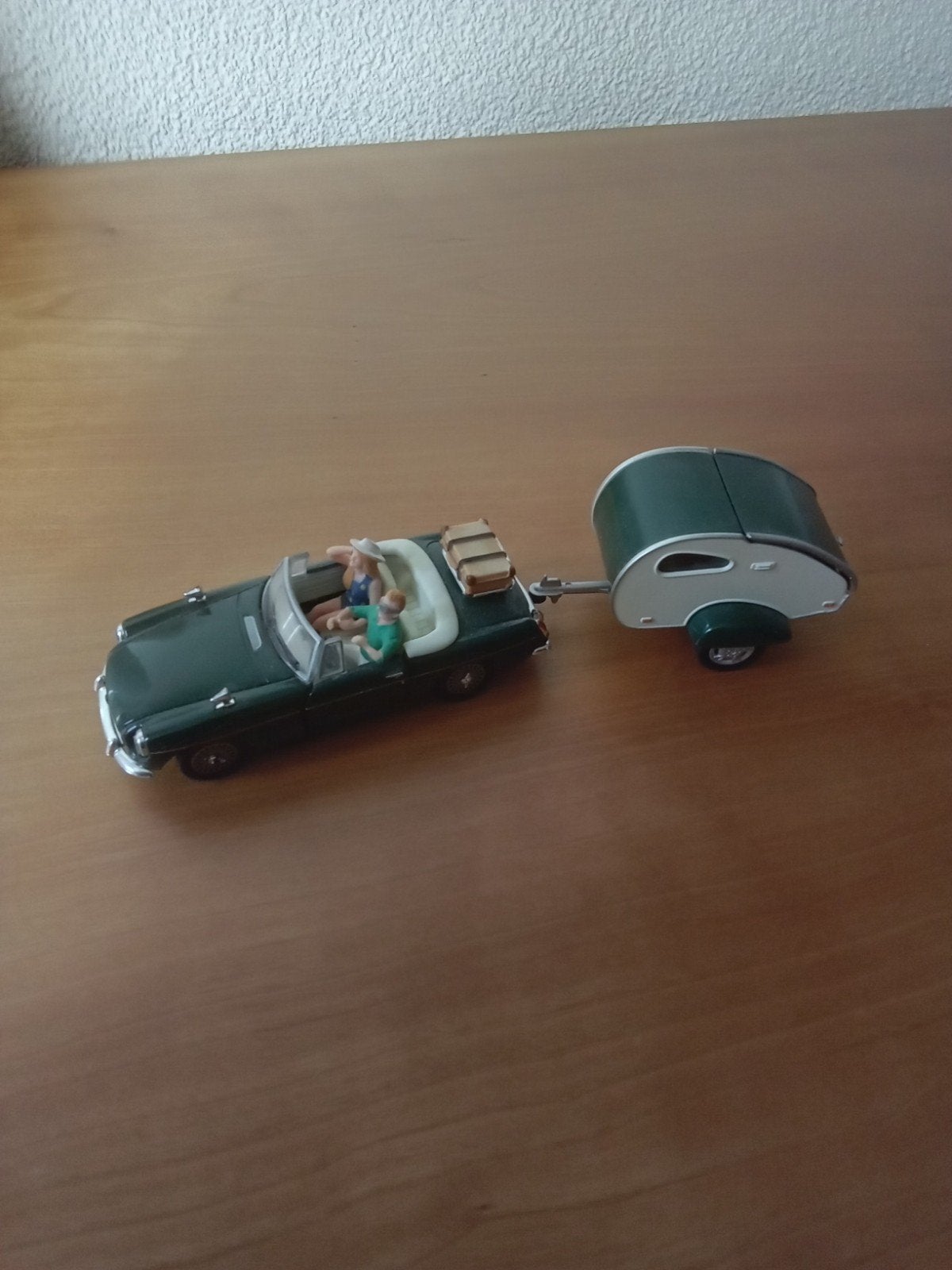 Schuco MG B met caravan in zeer goede staat., Ophalen, Zo goed als nieuw, Auto, Schuco