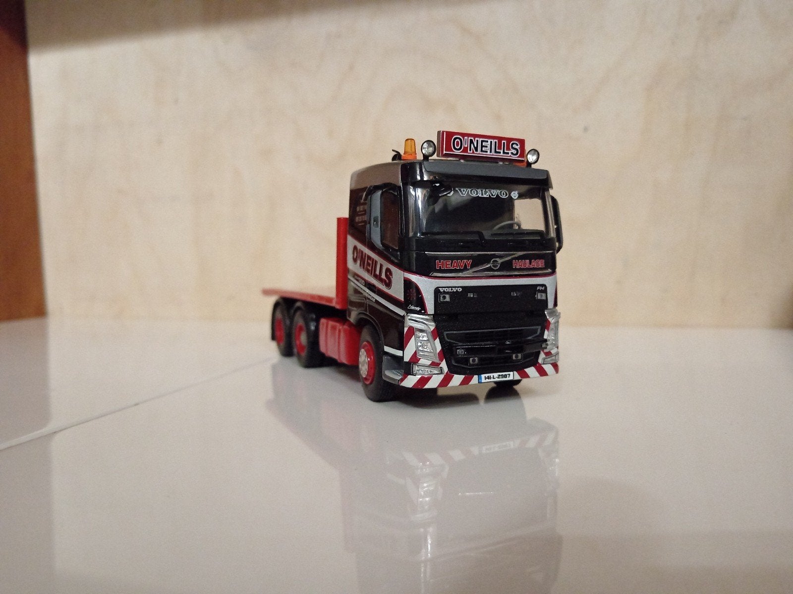 Volvo FH Oneils Tekno, Hobby en Vrije tijd, Modelauto's | 1:50, Nieuw, Bus of Vrachtwagen, Tekno, Ophalen of Verzenden