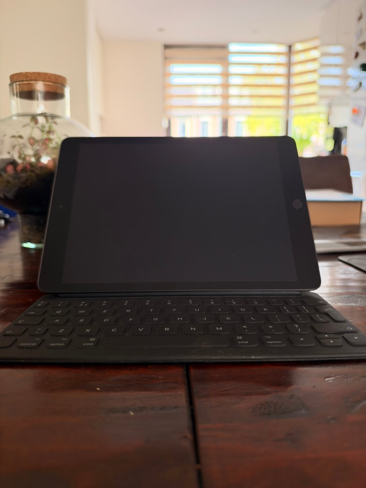 iPad 7e Gen (2019) 10.2" Wi-Fi 128GB Spacegrijs + Toetsenbor, Computers en Software, Apple iPad, Zo goed als nieuw, 128 GB, Grijs