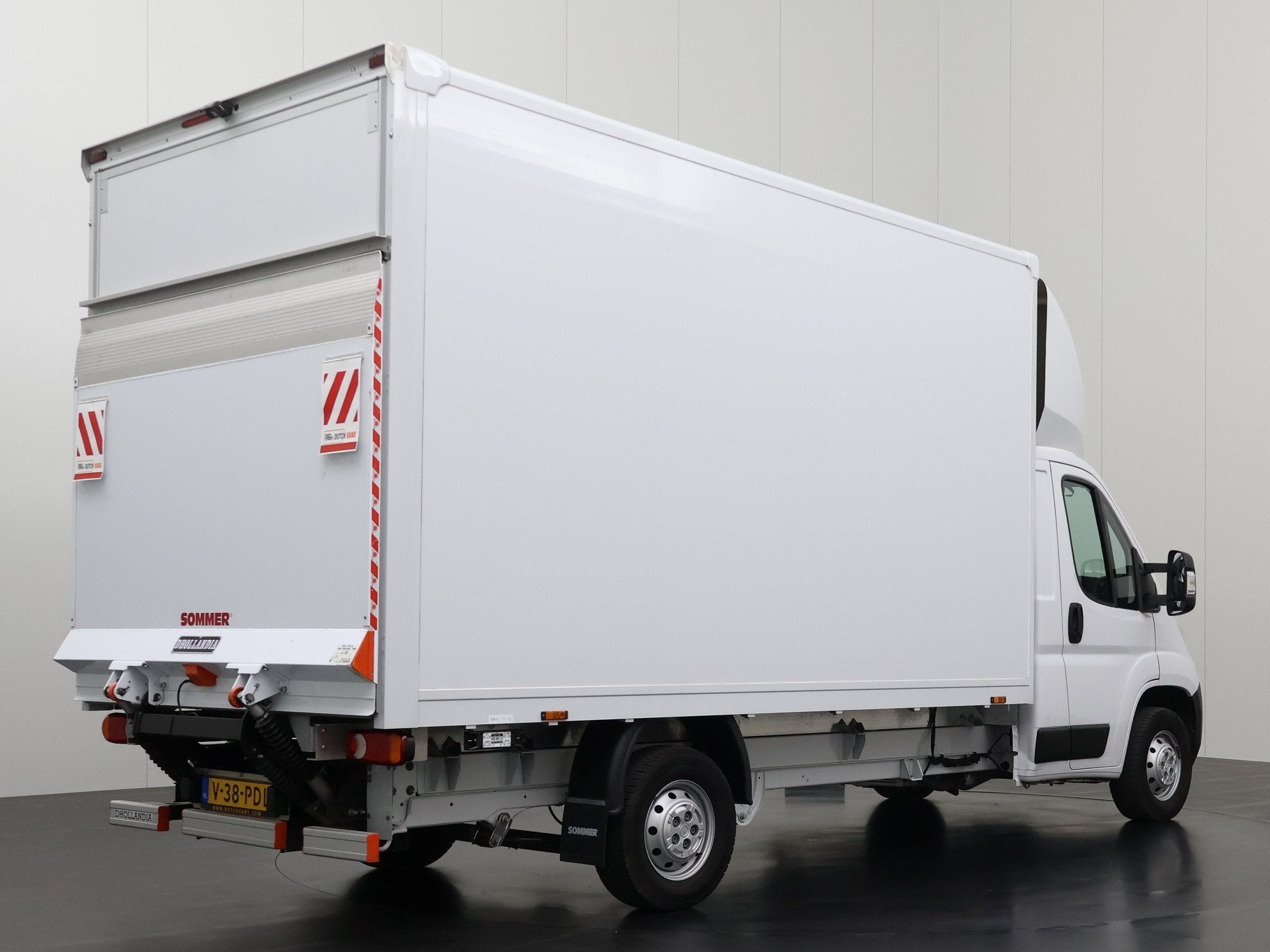 Opel Movano 140PK Bakwagen | Laadklep | Dakspoiler | Camera, Auto's, Voorwielaandrijving, Stof, Gebruikt, 2500 kg
