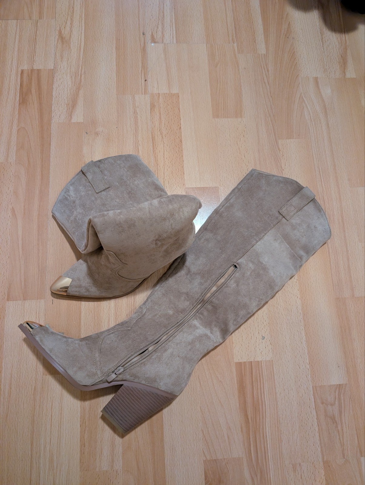 Marquiiz suède laarzen met hak - Nieuw maat 39, Hoge laarzen, Marquiiz, Beige, Nieuw