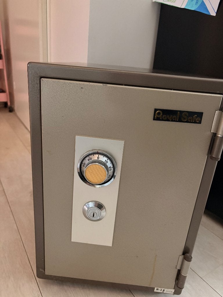 Royal Safe kluis – cijfercombinatie + sleutel, Ophalen, Gebruikt
