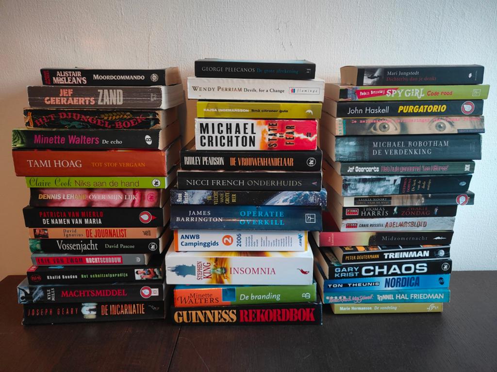 Diverse collectie boeken: thrillers, romans en meer, Ophalen of Verzenden, Gelezen, Diverse auteurs