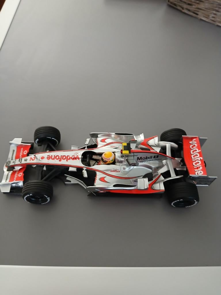 McLaren Mercedes MP4-22 Formule 1 modelauto 1:18., Hobby en Vrije tijd, Modelauto's | 1:18, Ophalen of Verzenden