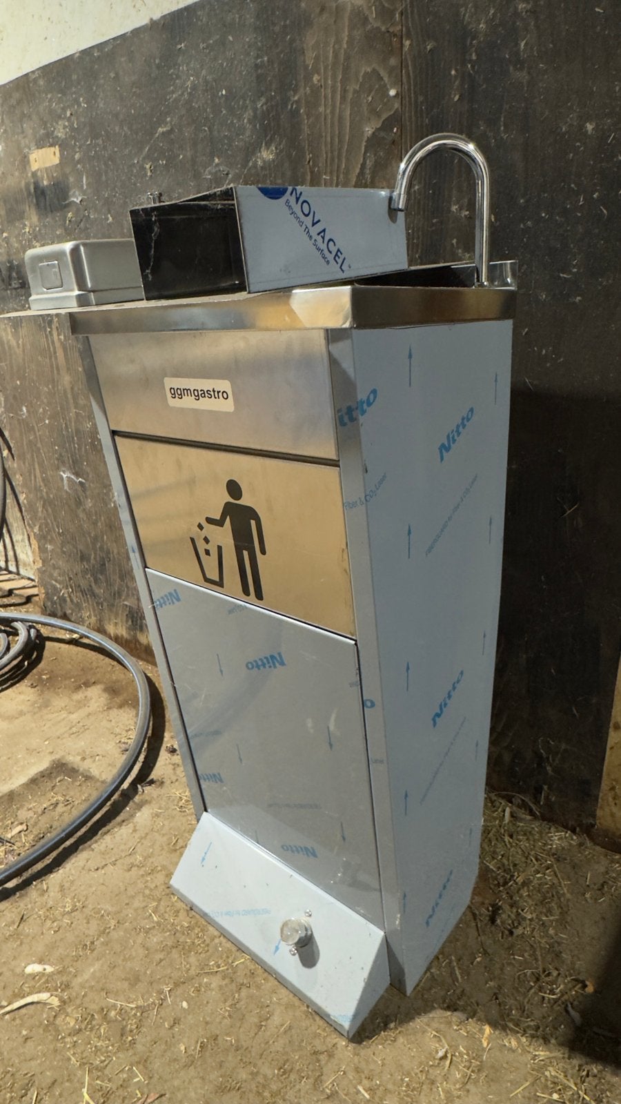 RVS handwasbak met voetpedaal – Ongebruikt – Horeca GGM, Ophalen, Nieuw, Rvs, Douche