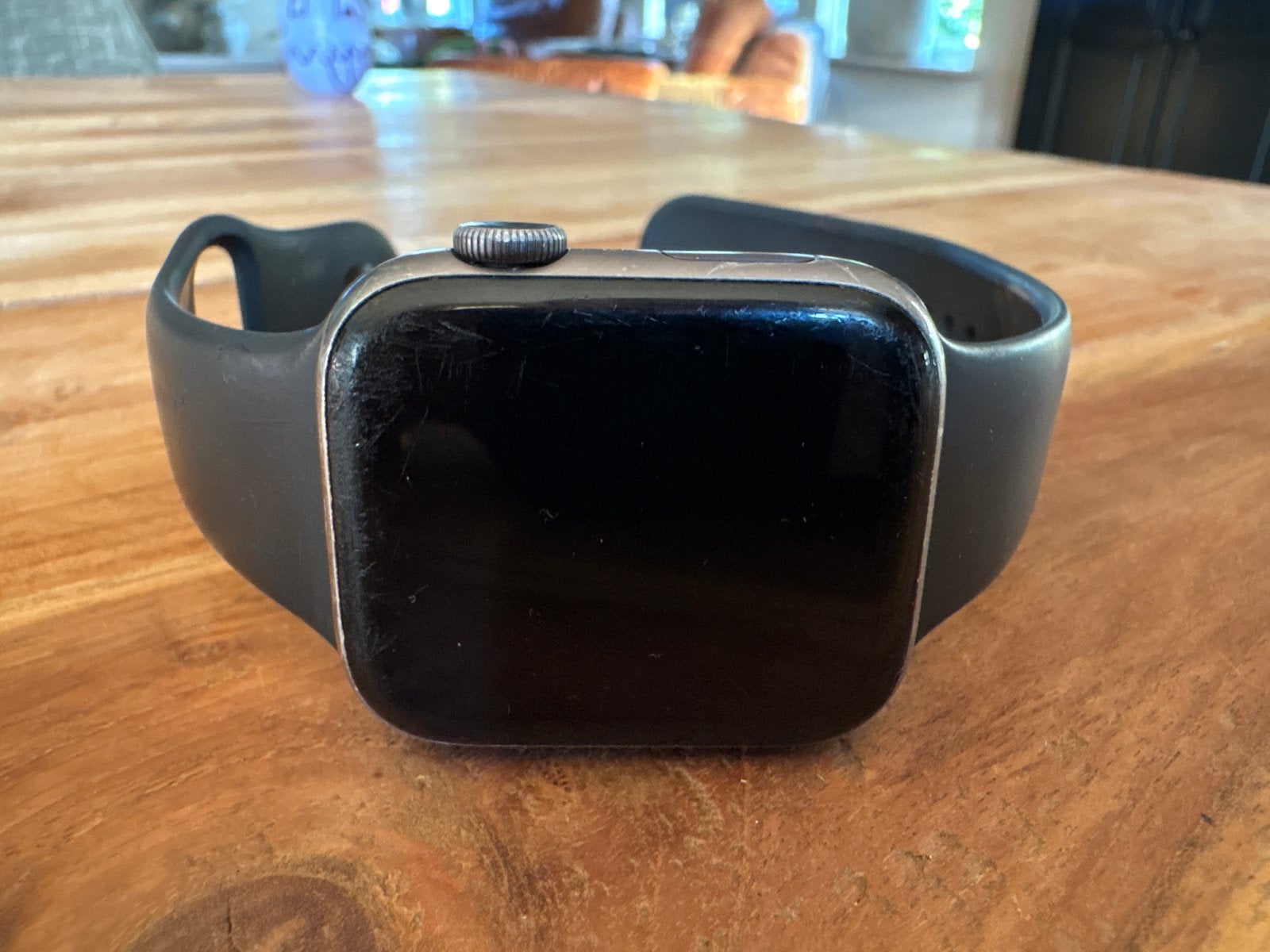 Apple Watch Series 5 44mm - Gebruikt met beschadigingen, Sieraden, Tassen en Uiterlijk, Smartwatches, Zwart, IOS, Ophalen of Verzenden