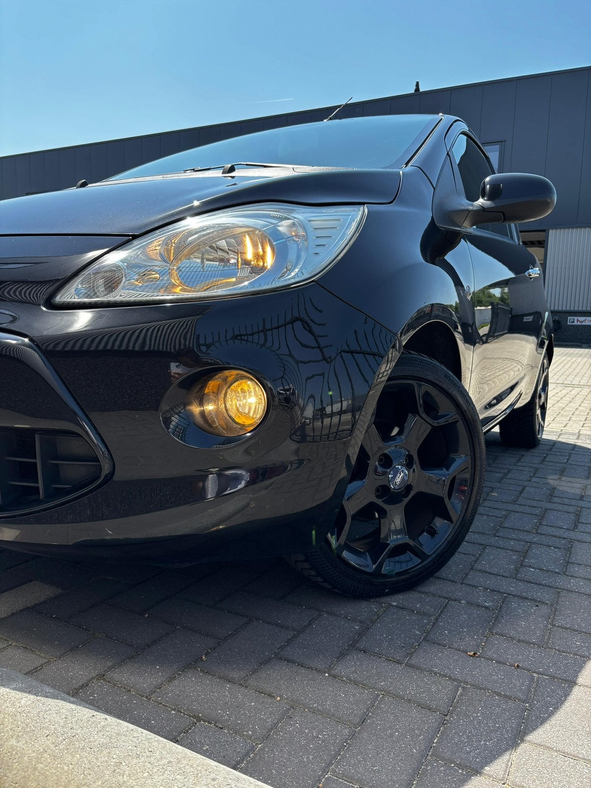Ford Ka 1.2 69pk 2013 Zwart, Voorwielaandrijving, Euro 5, Stof, 4 stoelen