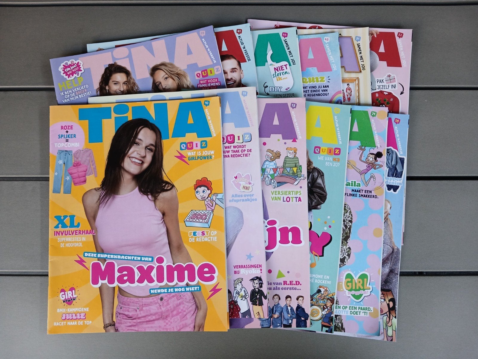 12 tina tijdschriften, Ophalen of Verzenden, Zo goed als nieuw, Overige typen