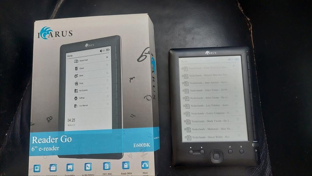 Ereader Icarus Go,  via lader normaal bruikbaar, accu defect, Ophalen of Verzenden, Icarus