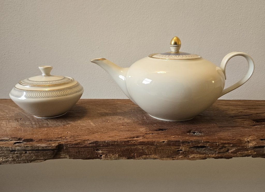 Vintage theepot en suikerpotje, Gebruikt, Overige typen, Ophalen of Verzenden, Overige stijlen