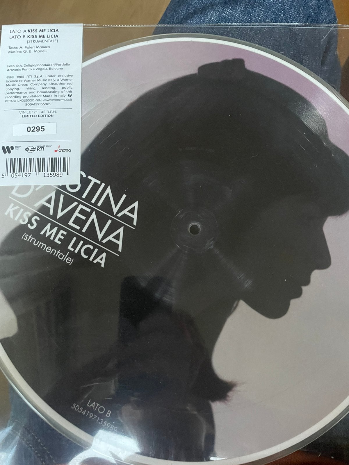 Lp picture disc cristina d’avena kiss me lucia, Ophalen of Verzenden, Zo goed als nieuw, 12 inch