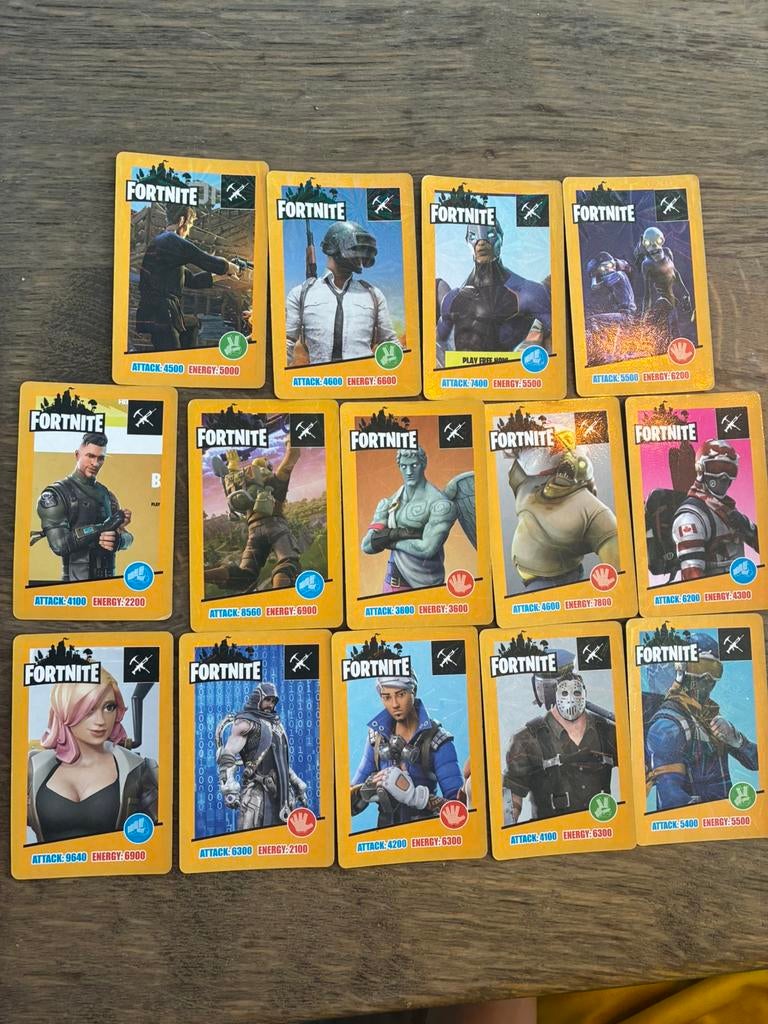 Fortnite kaarten 14 stuks, Ophalen of Verzenden, Zo goed als nieuw, Meerdere kaarten