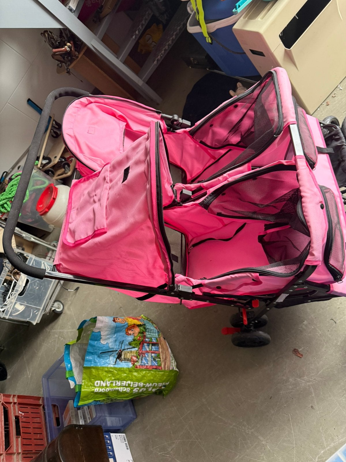 Roze dubbele hondrnbuggy, Kinderen en Baby's, Buggy's, Ophalen, Zo goed als nieuw