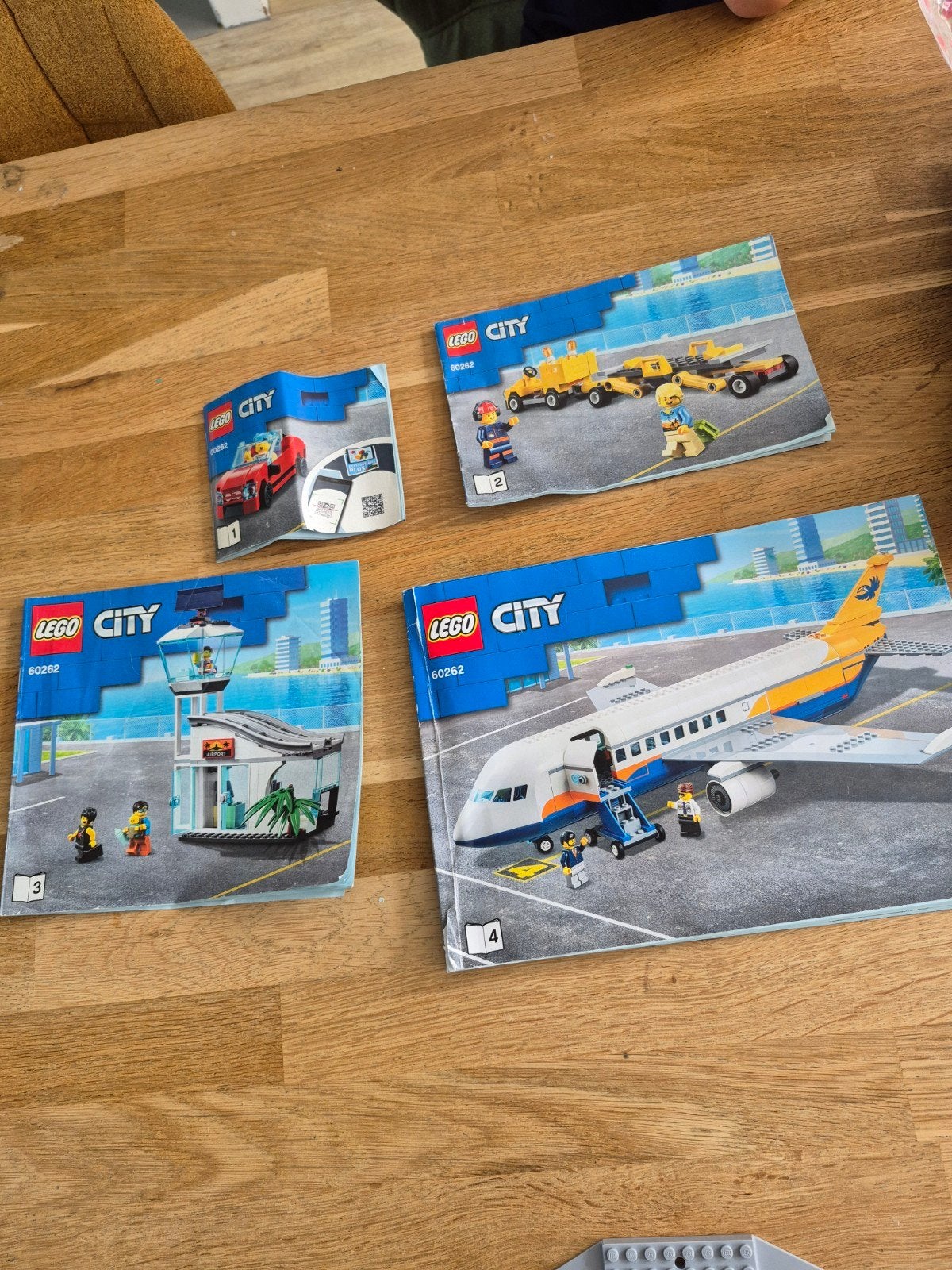 Lego City Vliegtuig 60262 met instructieboekjes, Ophalen of Verzenden, Gebruikt, Overige merken