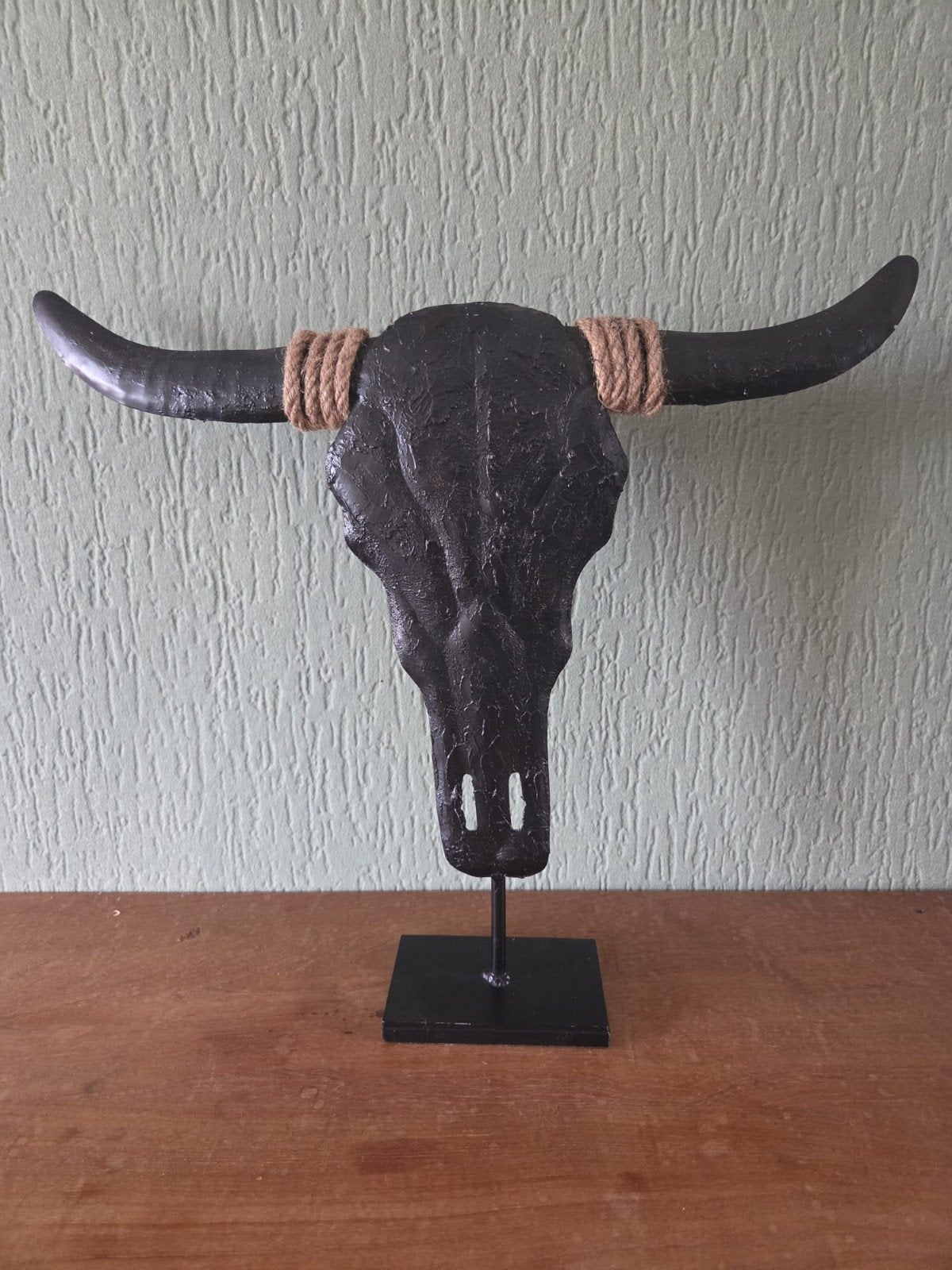 Decoratieve Stierenkop met Hoorns - Zwart, Huis en Inrichting, Zwart, Overige materialen, Ophalen of Verzenden, Landelijk