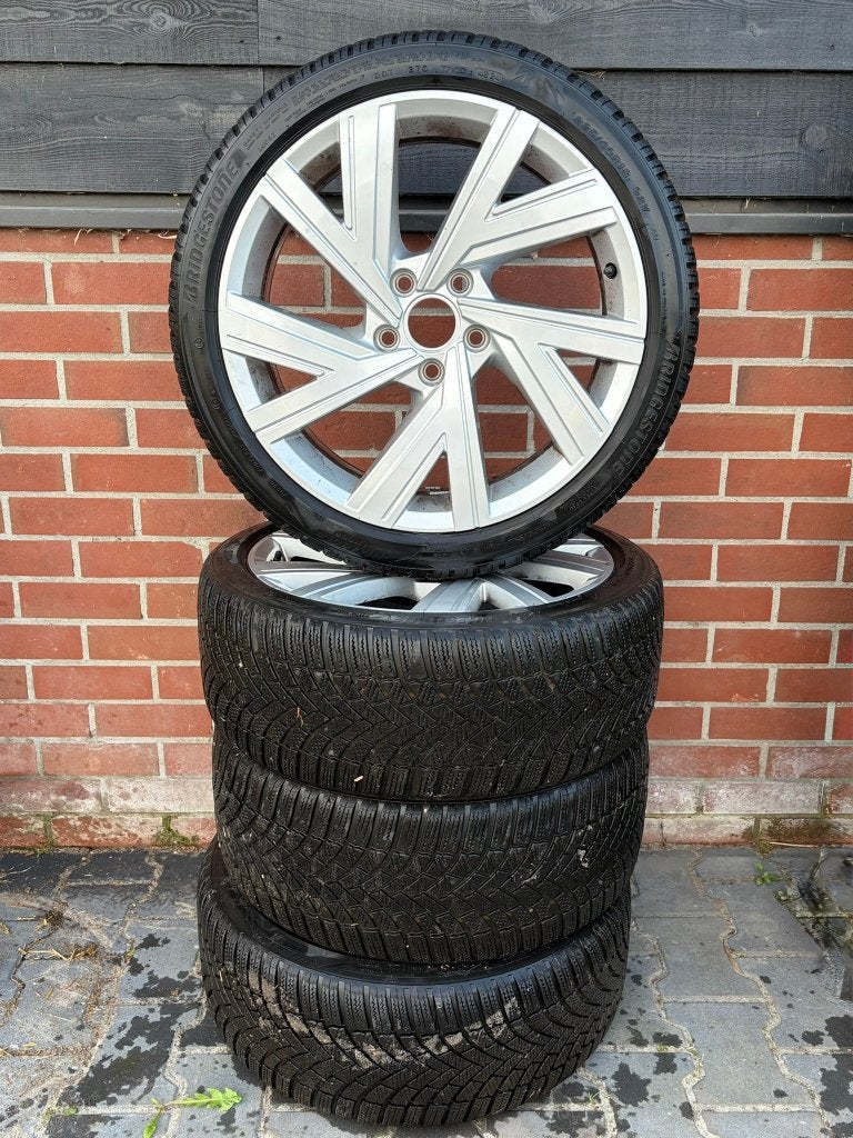5H0601025AE Bergamo VW Golf 8 18 inch velgen, 18 inch, Velg(en), Ophalen of Verzenden, Zomerbanden