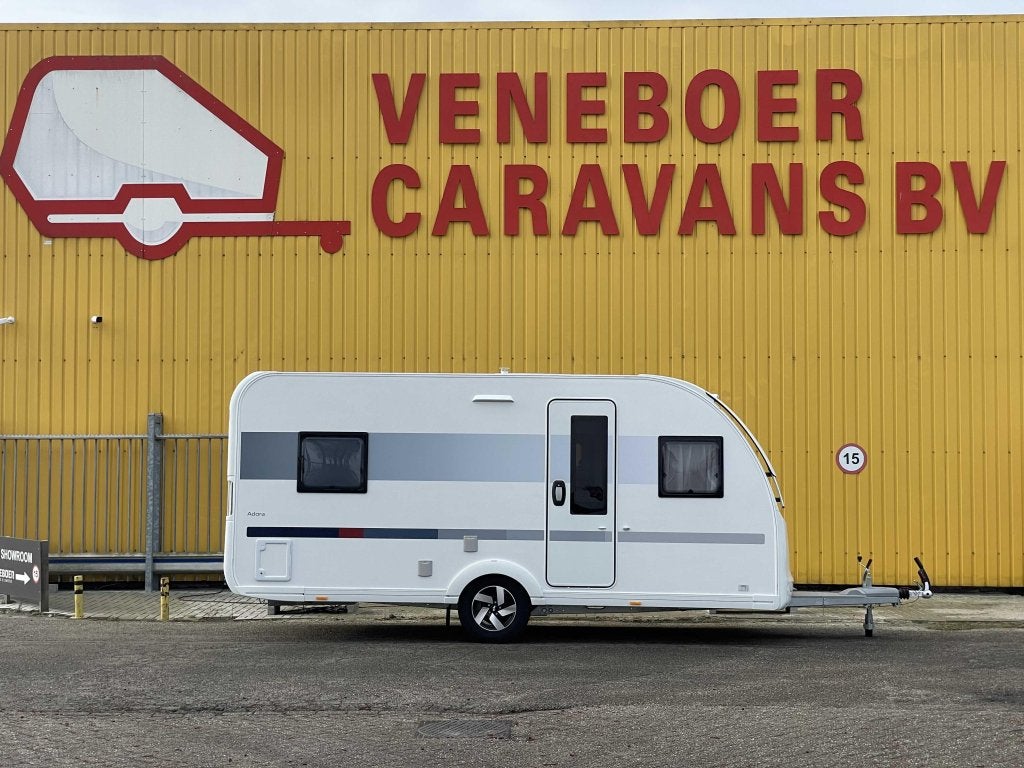 Adria Adora 472 UP, Rondzit, Bedrijf, Schokbreker, 5 tot 6 meter