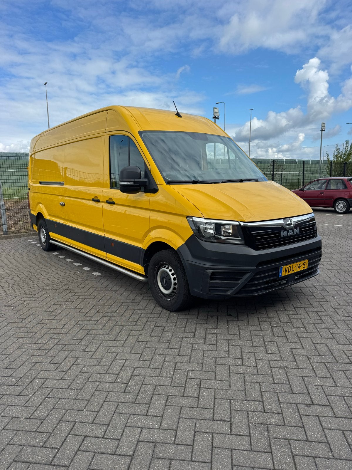 MAN TGE GB 2.0 TDI 102pk LW H2 3.100 FWD 2019 Geel, Auto's, Bestelauto's, Voorwielaandrijving, 4 cilinders, MAN, 2053 kg