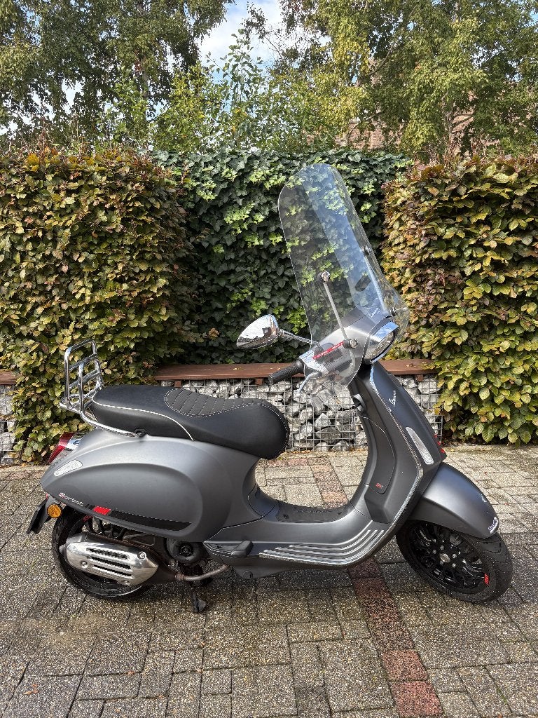 Vespa sprint (grijs), Fietsen en Brommers, Ophalen, Gebruikt, Vespa S, Benzine
