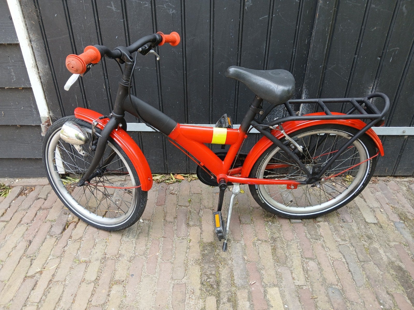 mooie zwart rode fiets 20 inch, Fietsen en Brommers, Brommers | Tomos, Ophalen, Gebruikt, Overige modellen