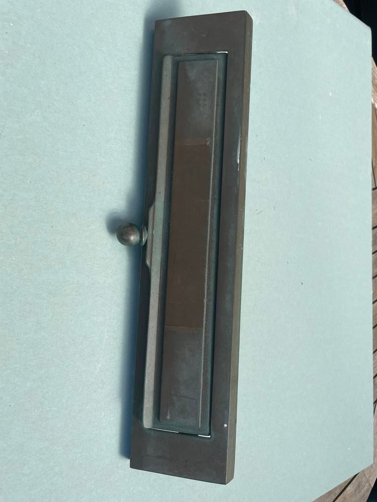 Koperen Brievenbusklep en deurknop - Klassiek Design, Tuin en Terras, Brievenbussen, Overige materialen, Gebruikt, Brievenbusklep