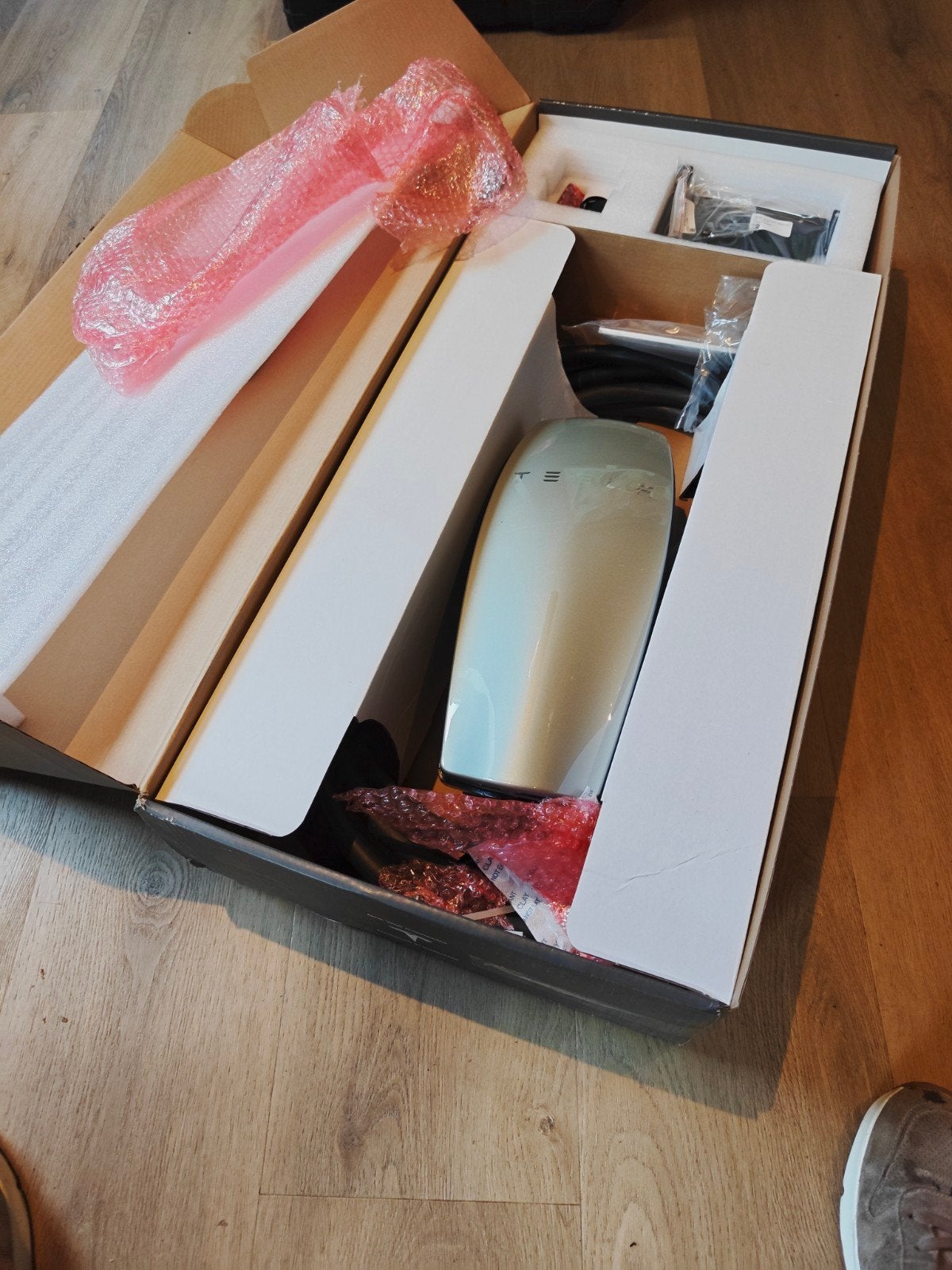 Tesla Wall Connector ( kortsluiting), Ophalen of Verzenden, Zo goed als nieuw, Laadpaal