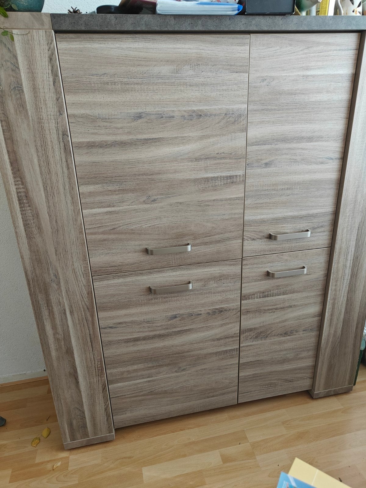 Nette servieskast, Met deur(en), Zo goed als nieuw, 150 tot 200 cm, 25 tot 50 cm