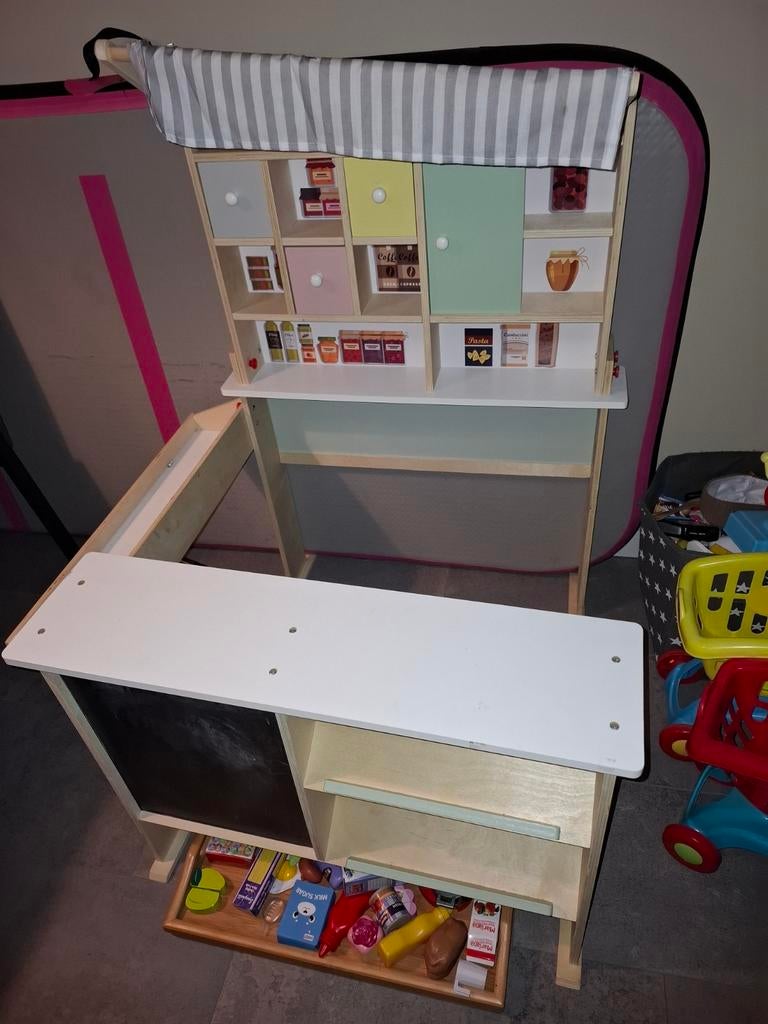 Leuk houten winkeltje voor kinderen, Kinderen en Baby's, Speelgoed | Houten speelgoed, Ophalen of Verzenden