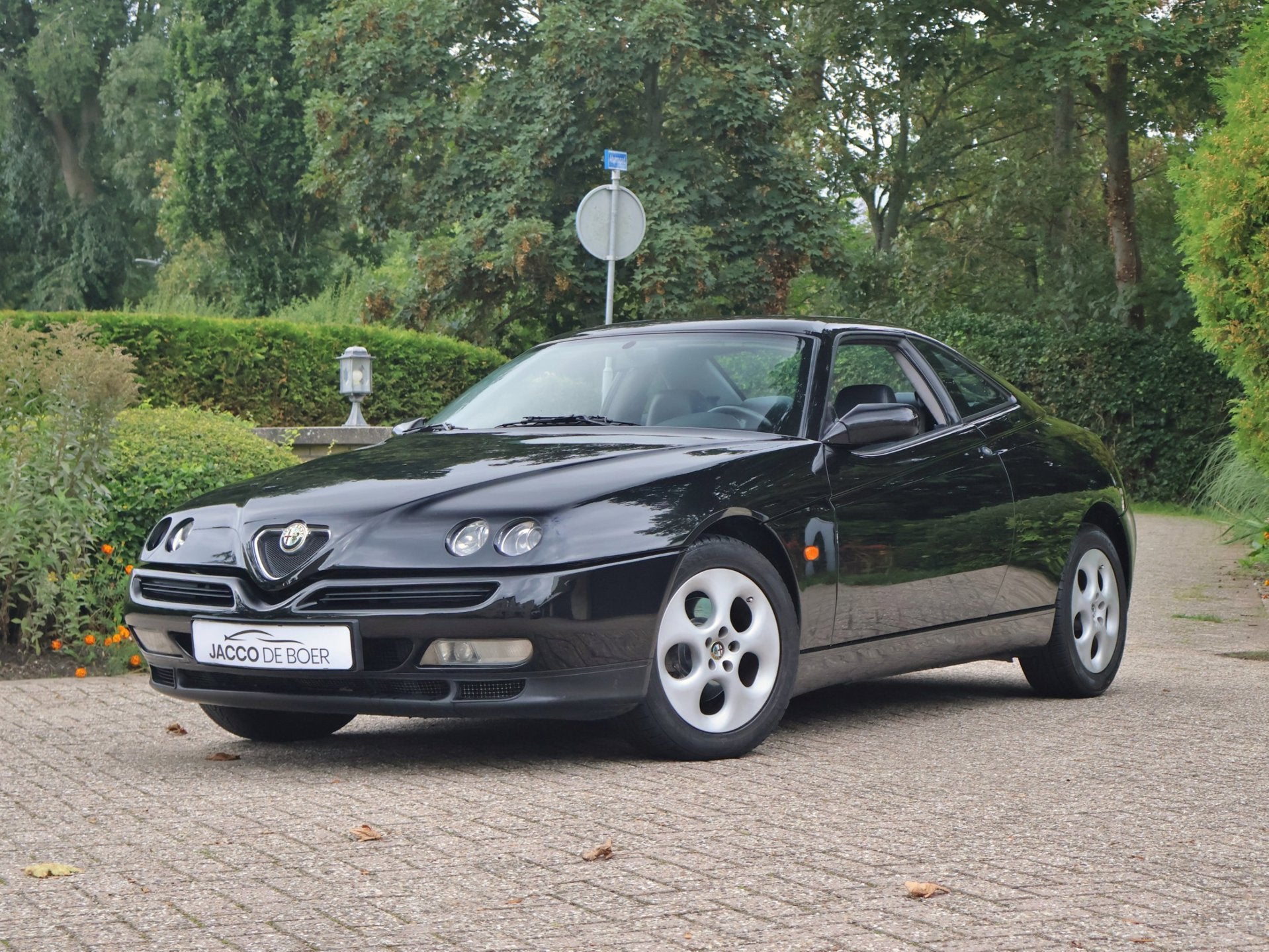 Alfa Romeo GTV T.Spark Origineel nederlands 2e Eigenaar, Auto's, Dealer onderhouden, 1325 kg, Gebruikt, 4 cilinders