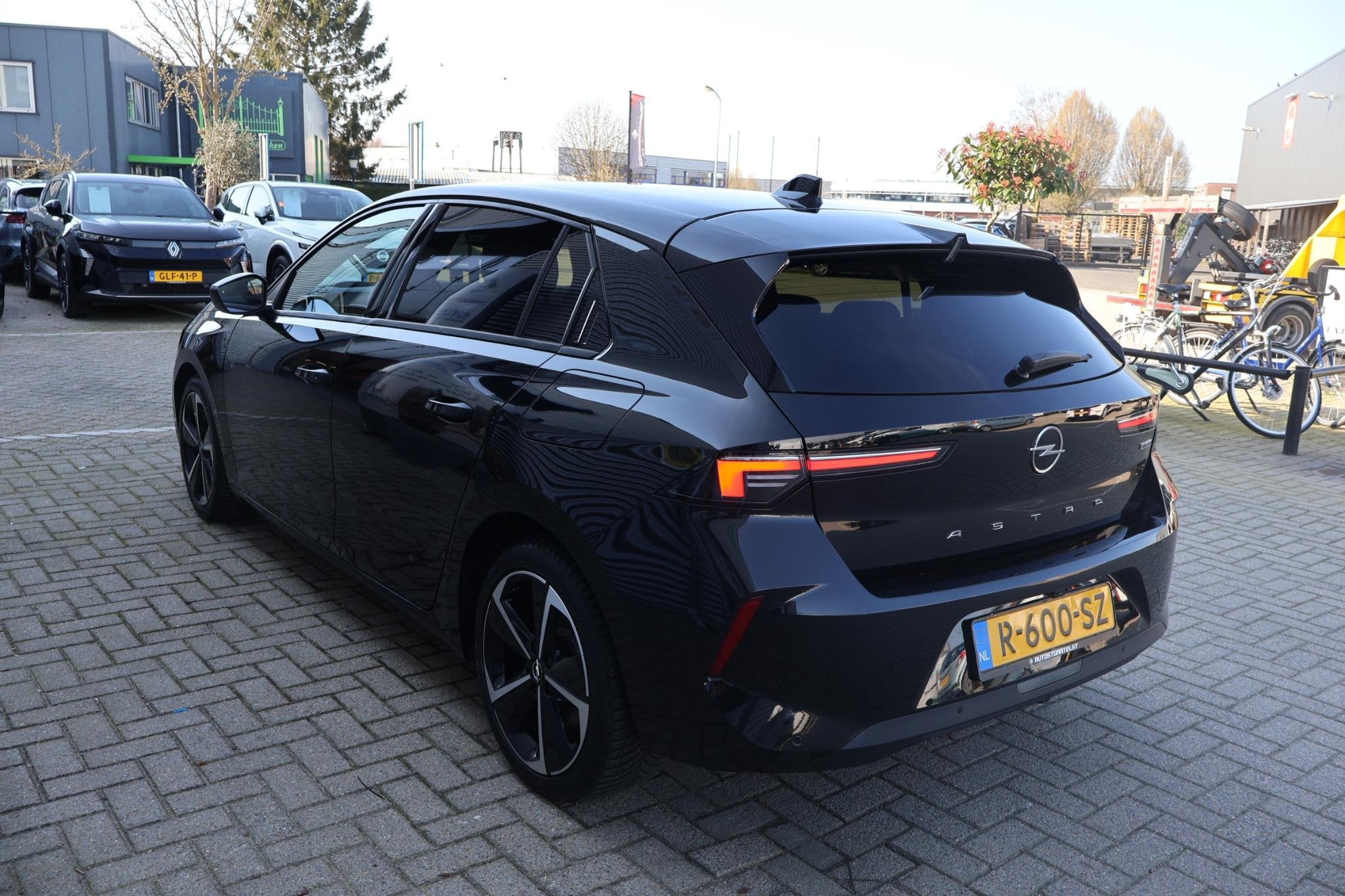 Opel Astra 1.6 Hybrid Business Edition 1e Eigenaar | Volledi, Stof, Gebruikt, 4 cilinders, 181 pk
