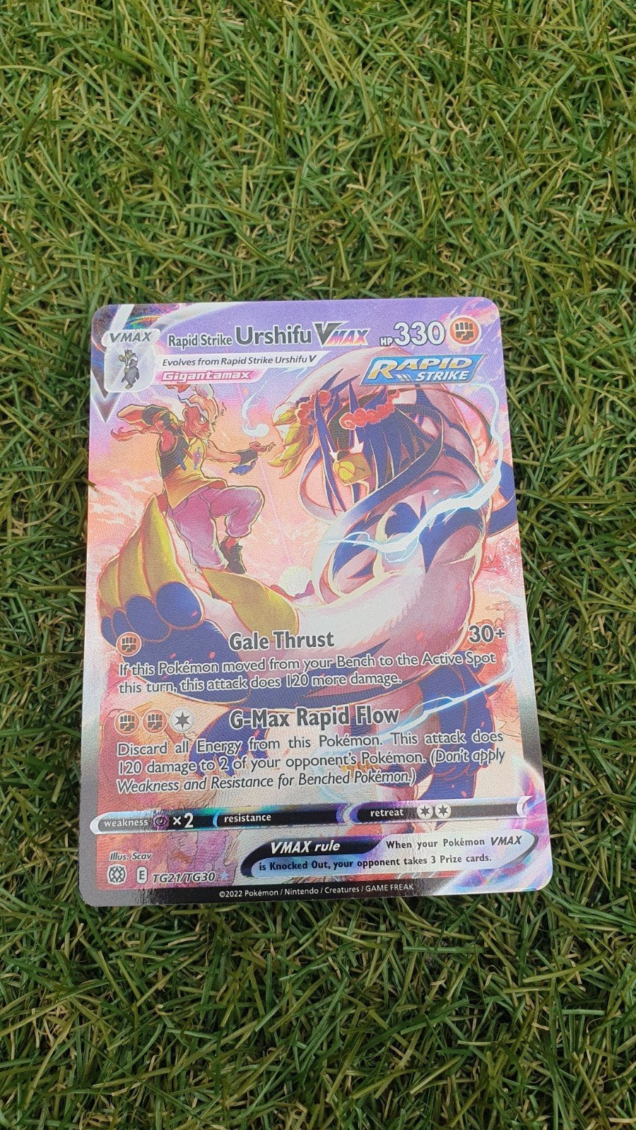 Rapid Strike Urshifu VMAX Pokémon Kaart - TG21/TG30, Ophalen of Verzenden, Zo goed als nieuw, Losse kaart, Foil
