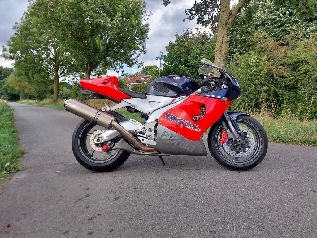Aprilia RSV Mille 1999, 2 cilinders, Sportuitlaat, Motorrijbewijs A, Gebruikt