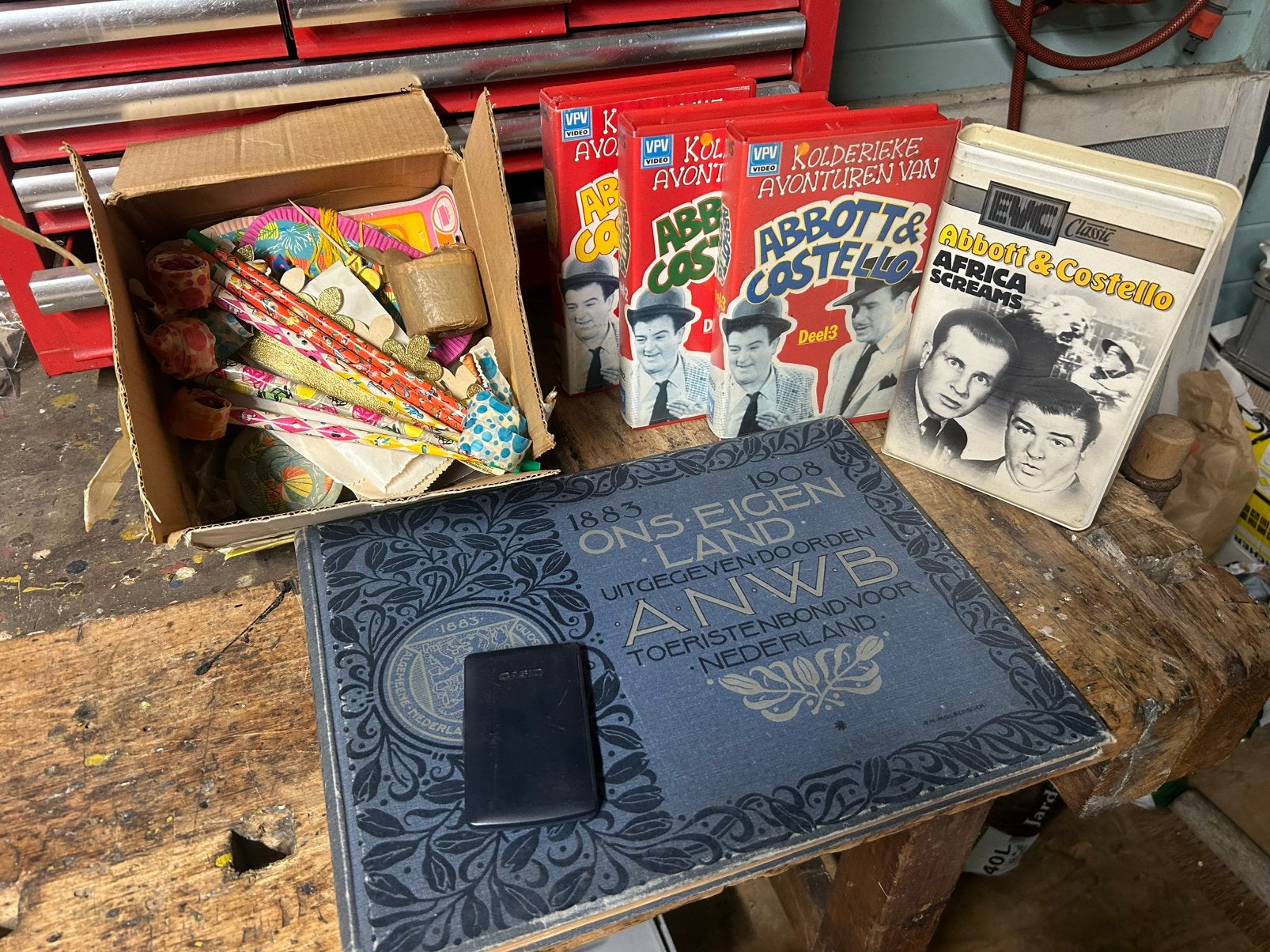 Gratis vhs banden/cslculator/boek, Ophalen, Zo goed als nieuw