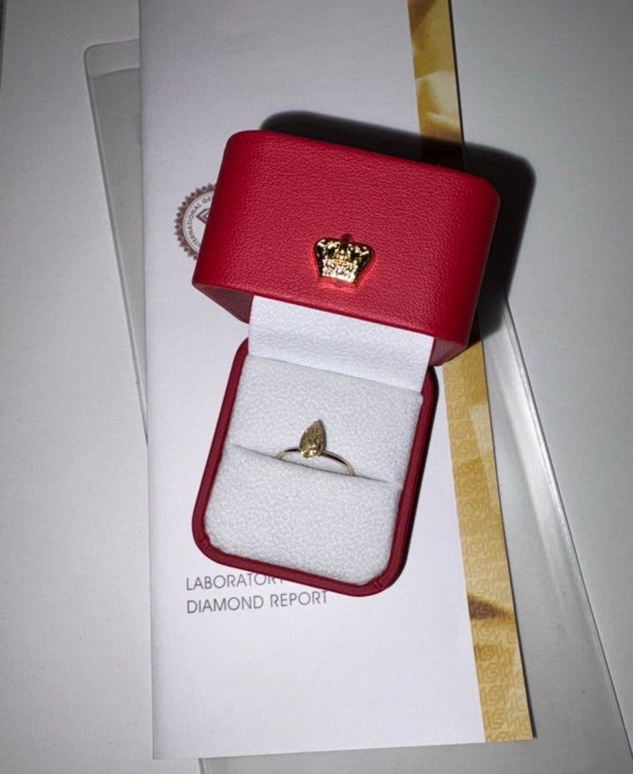 Diamant 14k Geel Goud Ring - Nieuw met Certificaat, Sieraden, Tassen en Uiterlijk, Ringen, Ophalen, Geel, Nieuw, 17 tot 18