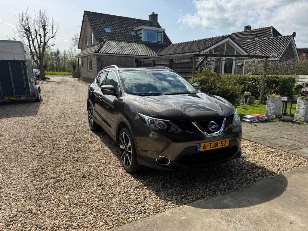 Nissan Qashqai 1.2 Dig-t 85KW 2WD 2014 Bruin, Auto's, Nissan, Voorwielaandrijving, Zwart, 4 cilinders, Bruin