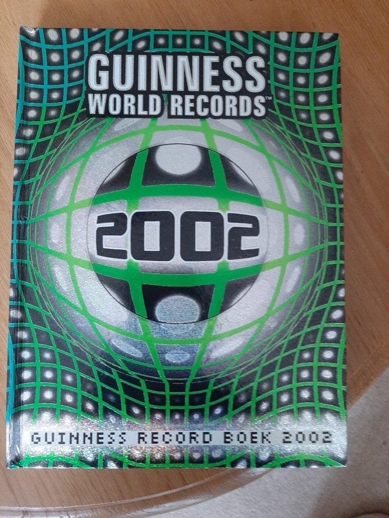 Guinness World Record Boek 2002, Boeken, Ophalen of Verzenden, Zo goed als nieuw, Overige onderwerpen