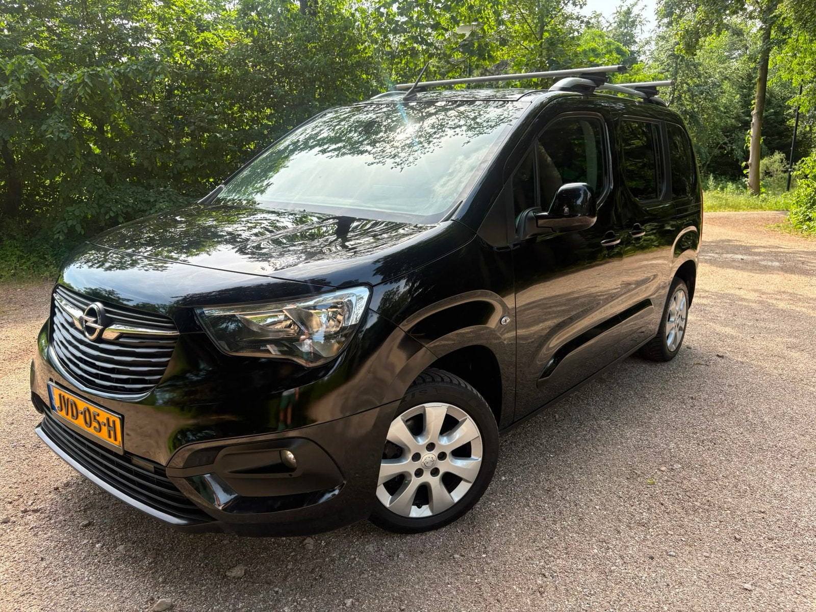 Opel Combo Life 1.2 Turbo 110pk Full Options, Voorwielaandrijving, 1341 kg, 1199 cc, Zwart