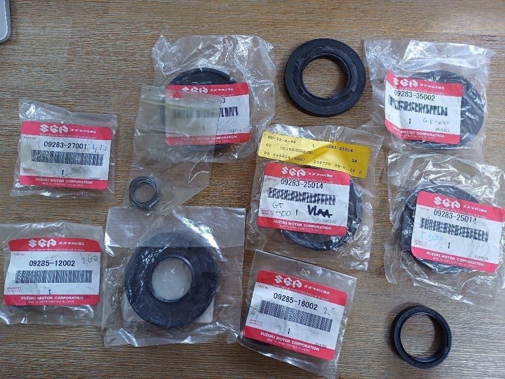 Suzuki T500 GT500 originele nieuwe keringen NOS GT 500, Motoren, Ophalen of Verzenden, Nieuw