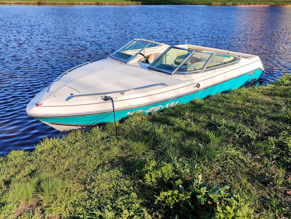 Regal Speedboot + Trailer | Mercruiser 3.0 | Vaarklaar, Watersport en Boten, Ophalen, Regal, Gebruikt, Binnenboordmotor