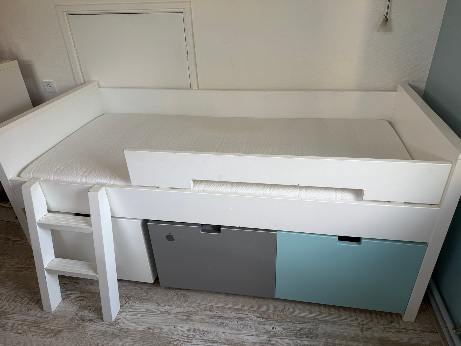 Wit kinderbed Bopita met lades en lattenbodem, Ophalen, Gebruikt, 90 cm, Eenpersoons