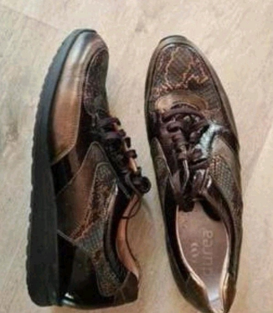 Durea veterschoenen in maat 40,5. Maat G 7 bruin goud, Durea, Schoenen met lage hakken, Bruin, Ophalen of Verzenden