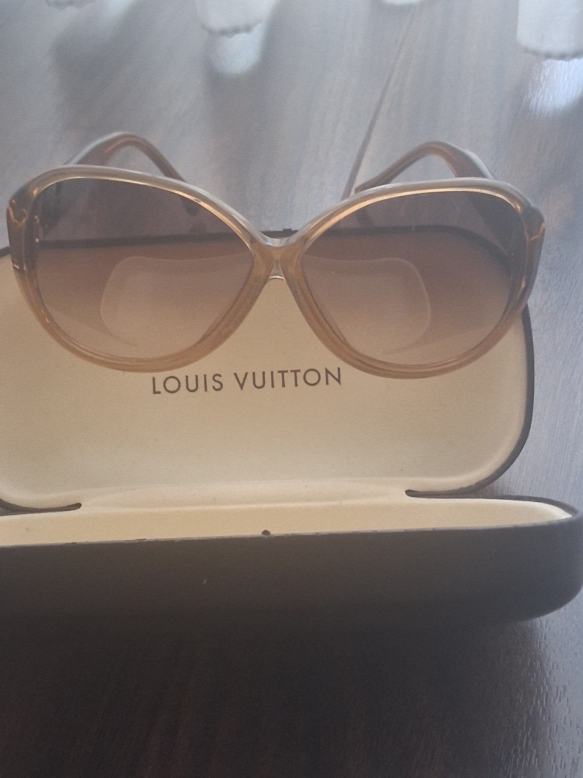 Louis Vuitton Zonnebril Dames -, Overige merken, Zonnebril, Bruin, Ophalen of Verzenden