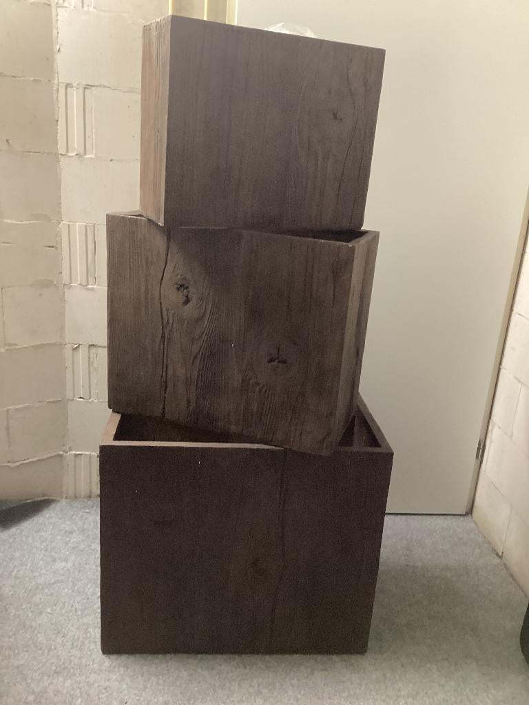 Plantenbakken set 3 stuks. NIEUW, Tuin en Terras, Bloembakken en Plantenbakken, Ophalen, Steen, Nieuw, Balkon