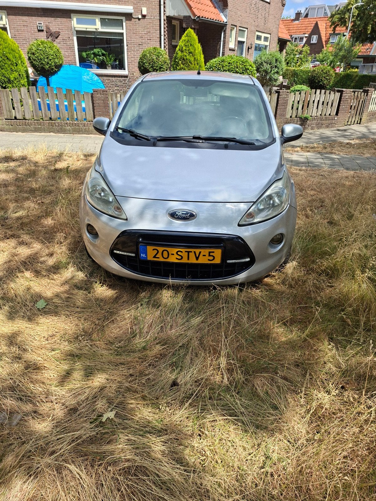 Ford Ka 1.2 69pk 2011 Grijs, Auto's, Voorwielaandrijving, 1242 cc, 4 cilinders, 4 stoelen