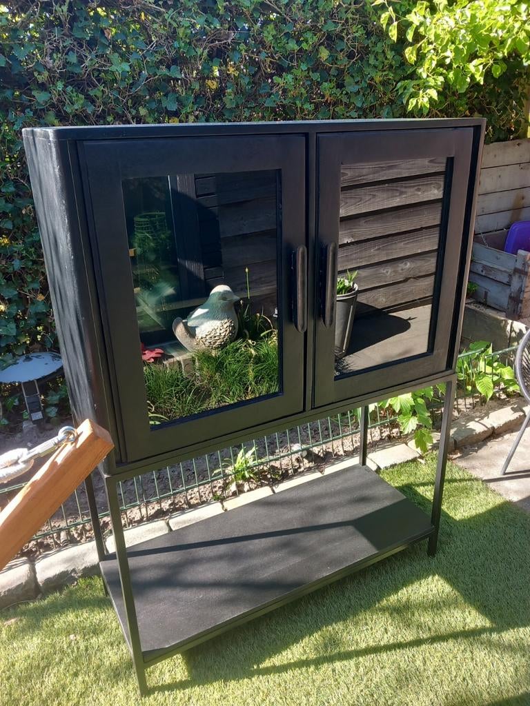 Zwart mangohouten vitrinekast, Huis en Inrichting, Ophalen, Zo goed als nieuw, 25 tot 50 cm, 50 tot 100 cm