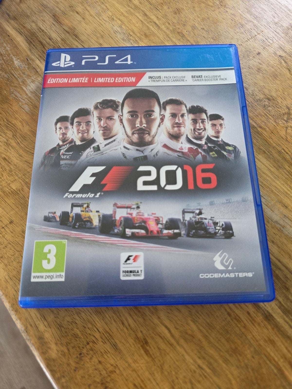 F1 2016 Limited Edition PS4 - Race naar de overwinning!, Racen en Vliegen, 2 spelers, Ophalen of Verzenden, Zo goed als nieuw
