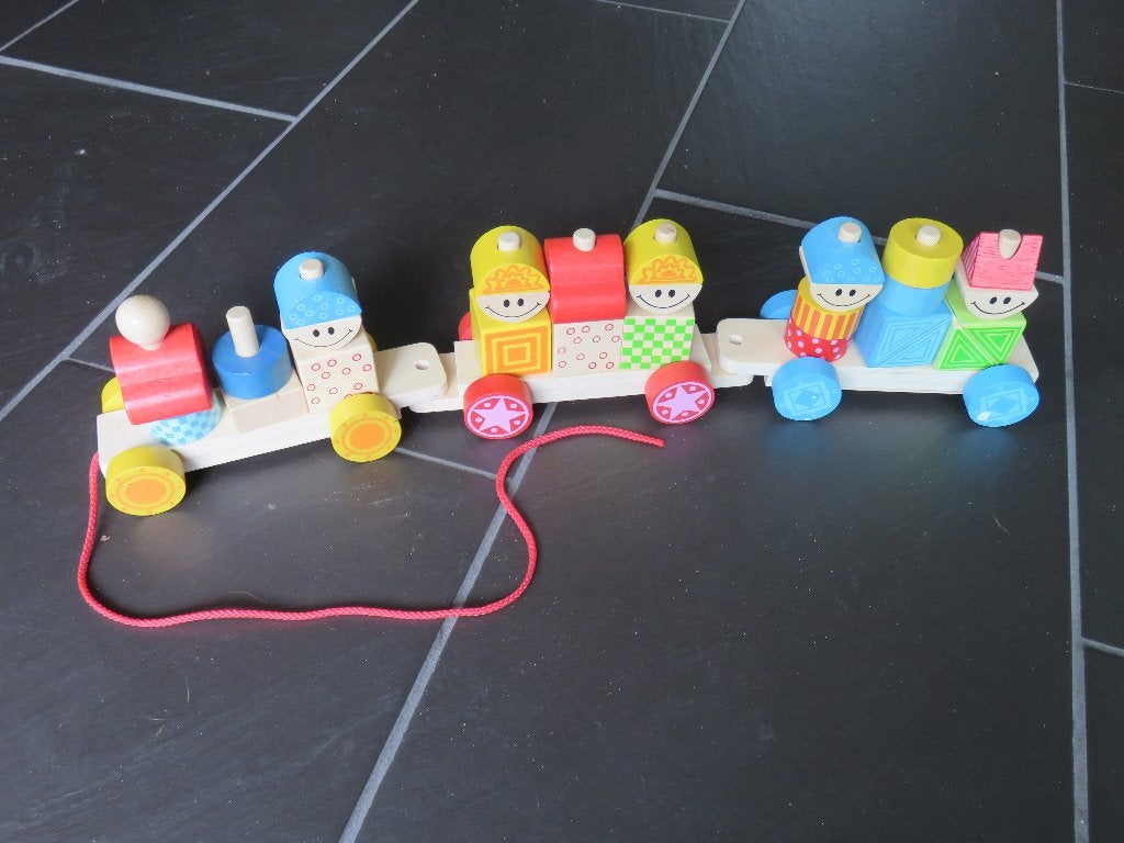 Houten blokken trein met 2 karren, 30delig BigJigs toys., Ophalen of Verzenden, Zo goed als nieuw, Auto, Met wieltjes